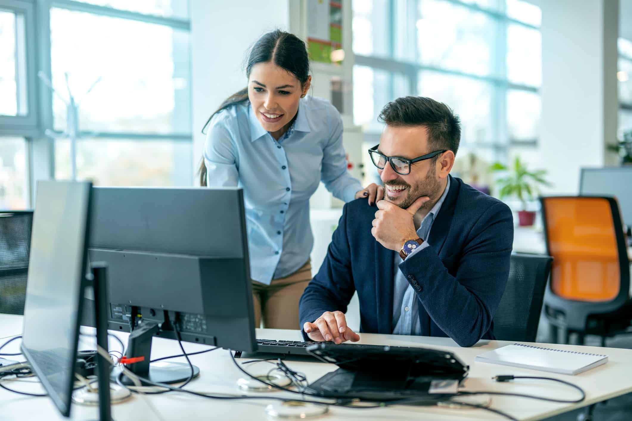 Como definir salários e benefícios para atrair talentos sem comprometer o orçamento