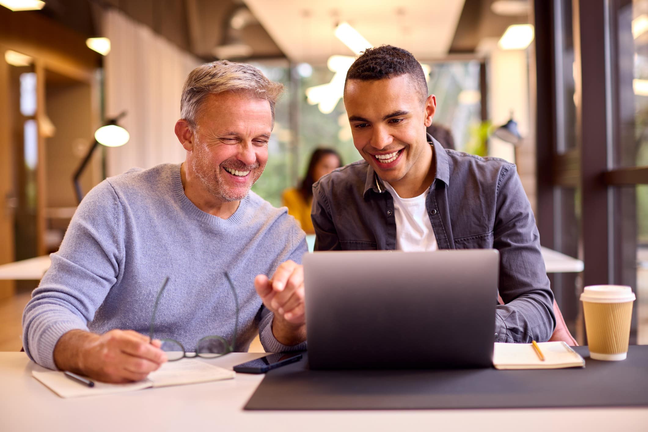 Como contratar um jovem aprendiz? Confira benefícios